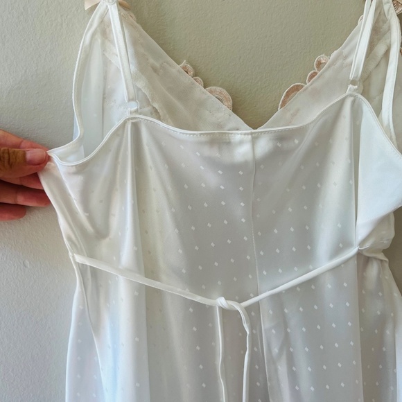 Linea Donatella Sz M Satin Babydoll Shiny Lace Night Gown V Neck Straps - Picture 5 of 10